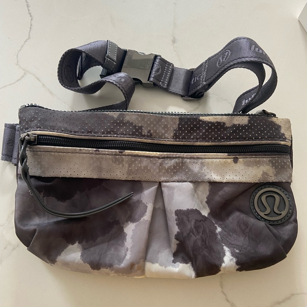 Lululemon (Vintage) Fanny Pack